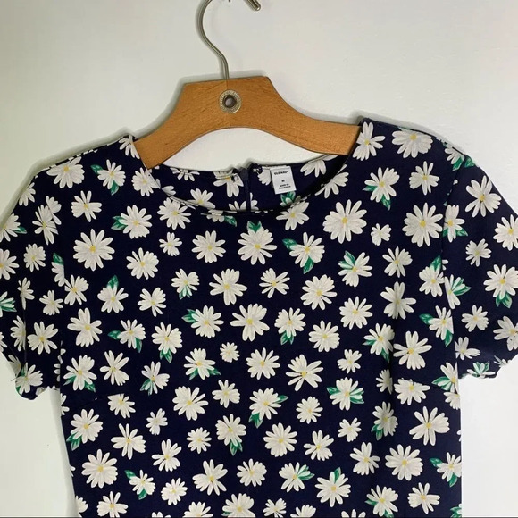 Old Navy Daisy Print Dress - Picture 4 of 9